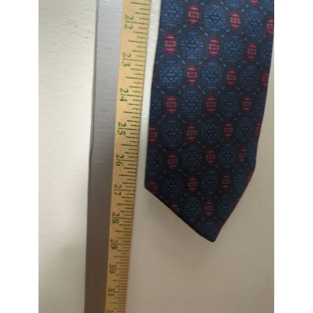 Stafford Mens Navy Blue Red Geometric Medallion Classic Silk Blend Necktie‎